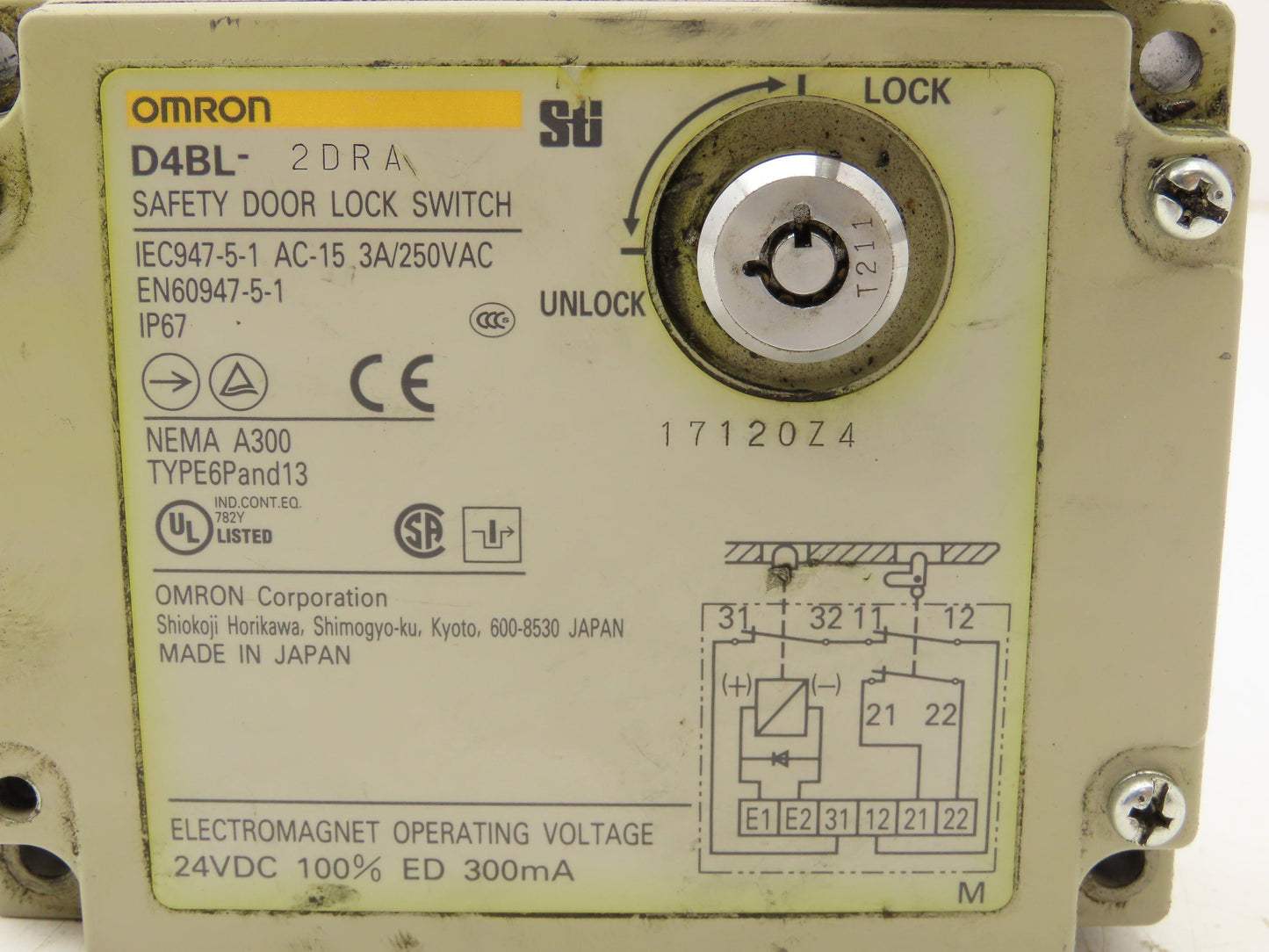 Omron D4BL-2DRA Solenoid Interlock Safety Door Switch 24VDC