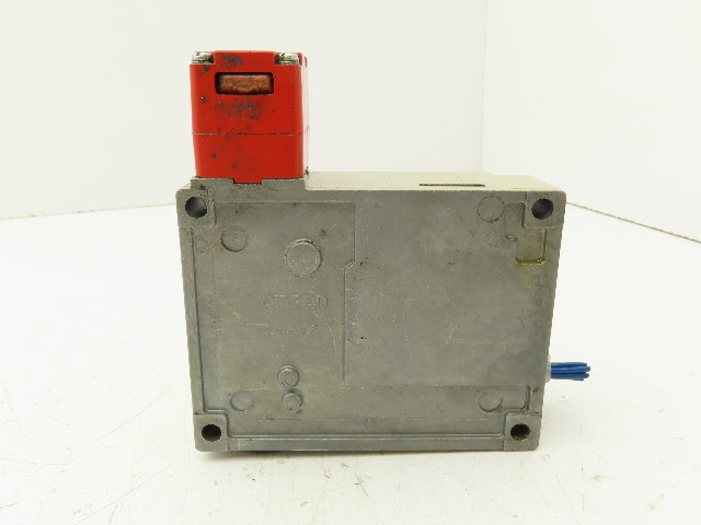 Omron D4BL-2DRA Solenoid Interlock Safety Door Switch 24VDC