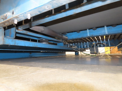 Hytrol 77"x 28' 6" Belt Drive Accumulating Pallet Conveyor 2.5" Roller 73"BF