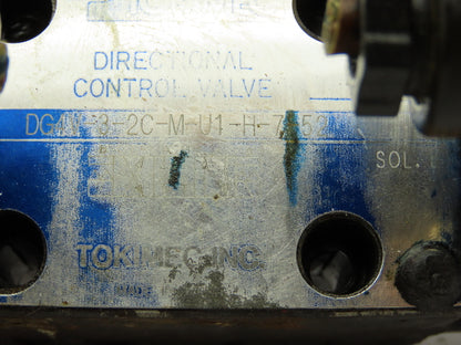 Tokimec DG4V-3-2C-M-U1-H-7-52 Directional Control Double Solenoid Valve 4/3 24V