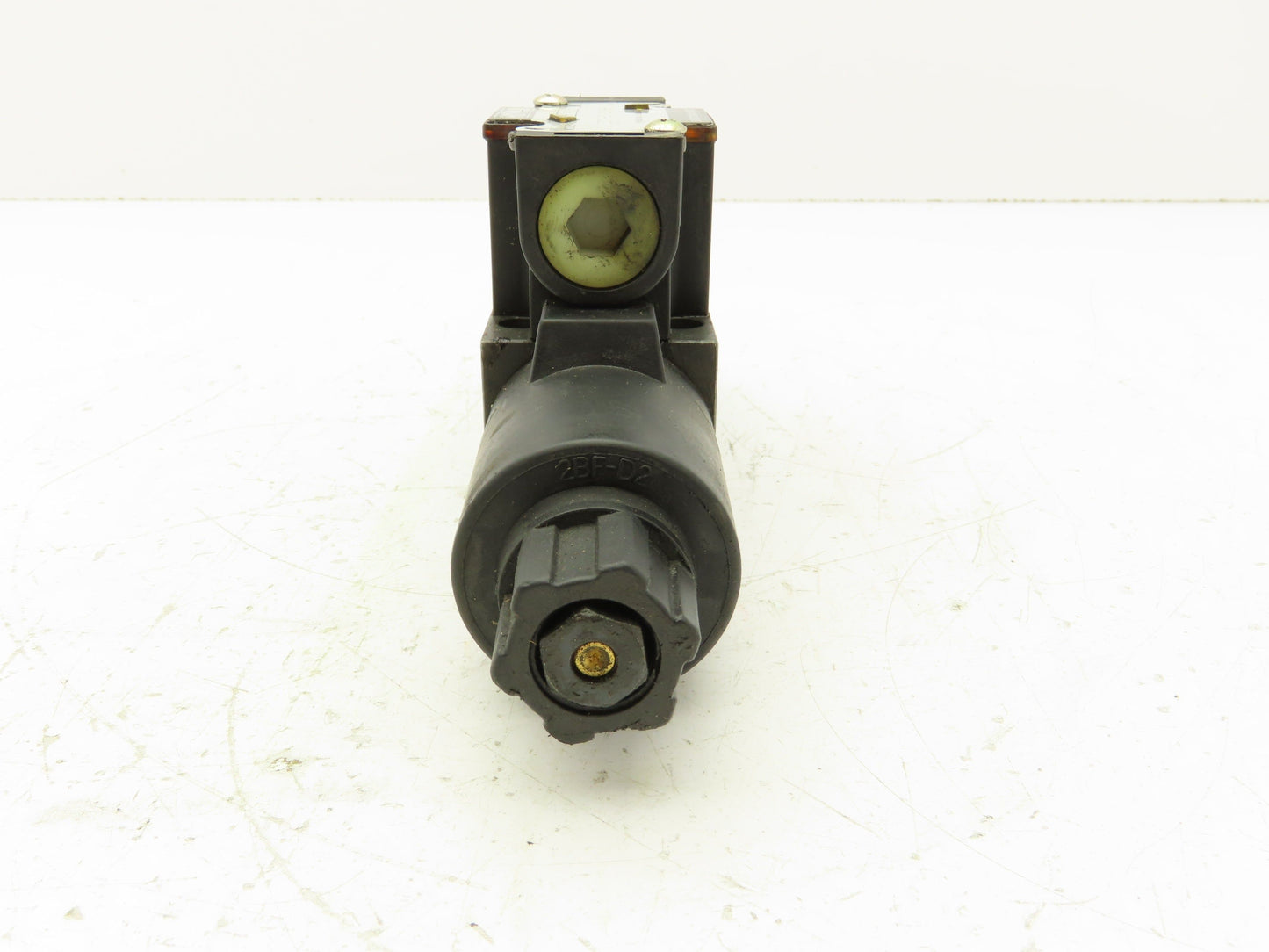 Hyvair D03S-2H-24D-35 Directional Control Double Solenoid Valve 4/3 24V