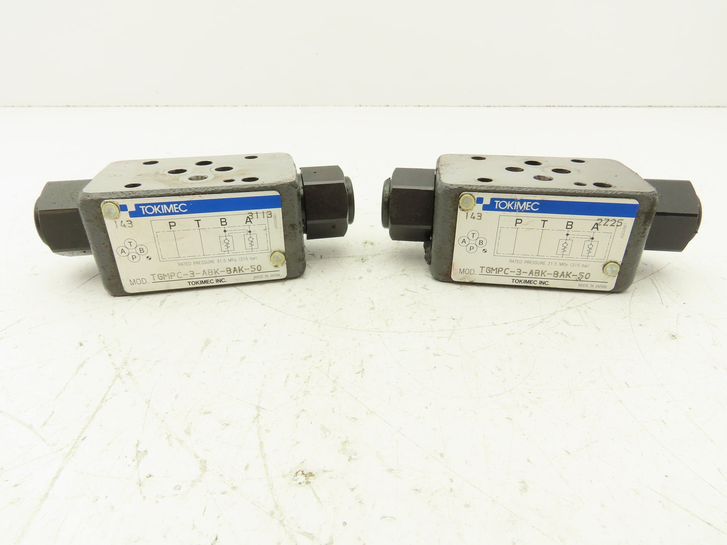 Tokimec TGMPC-3-ABK-BAK-50 Hydraulic Check Valve Sandwich Plate D03  Lot of 2