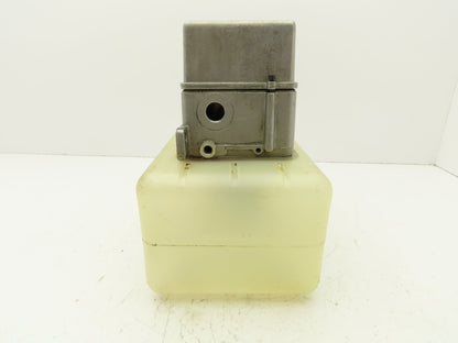 Showa LCB4 8210 Lubrication Oil Pump Machine Oiler 6L Tank 0.1 L/Min 200V