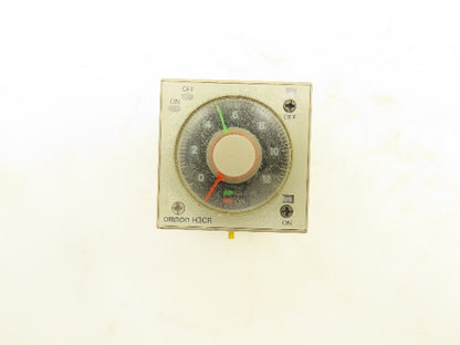 Omron H3CR-F8 Solid-State Timer Relay Socket 100-240V 0.5 Sec-30 Hours