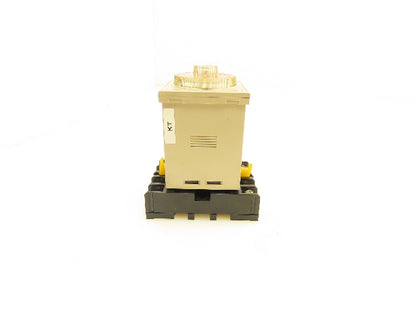Omron H3CR-F8 Solid-State Timer Relay Socket 100-240V 0.5 Sec-30 Hours