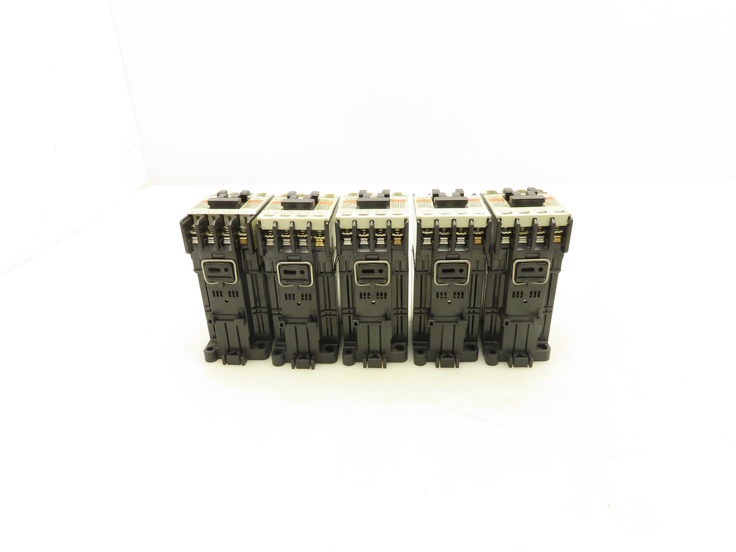 Fuji Electric SC-0/G Contactor 24V Coil 600V 5HP Lot of 5