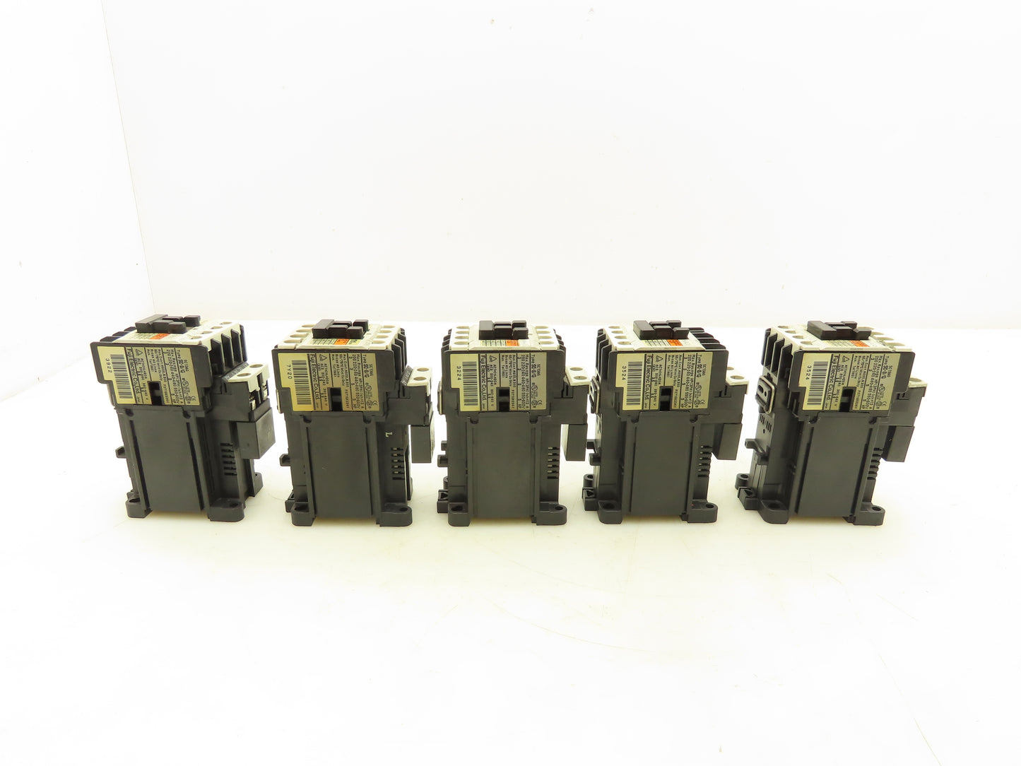 Fuji Electric SC-0/G Contactor 24V Coil 600V 5HP Lot of 5