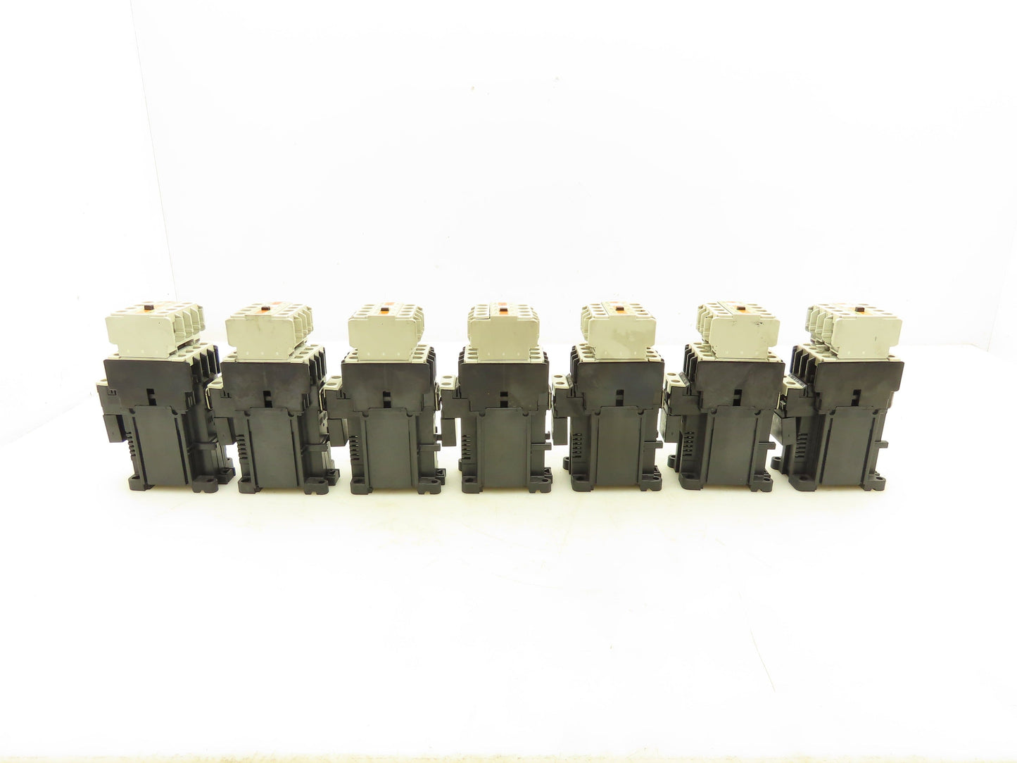 Fuji Electric SC-0/G Contactor Auxiliary Block 24V Coil 600V 5HP Lot of 7
