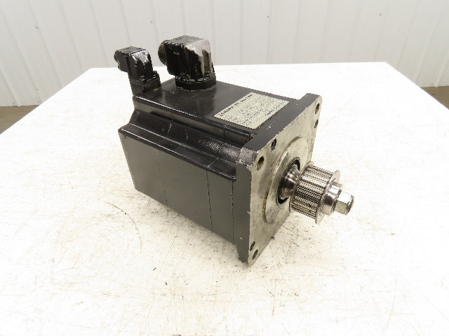 Okuma BL-MC200J-20T AC Servo Motor 4kW 2000 RPM 157V 14.7A 3PH Encoder