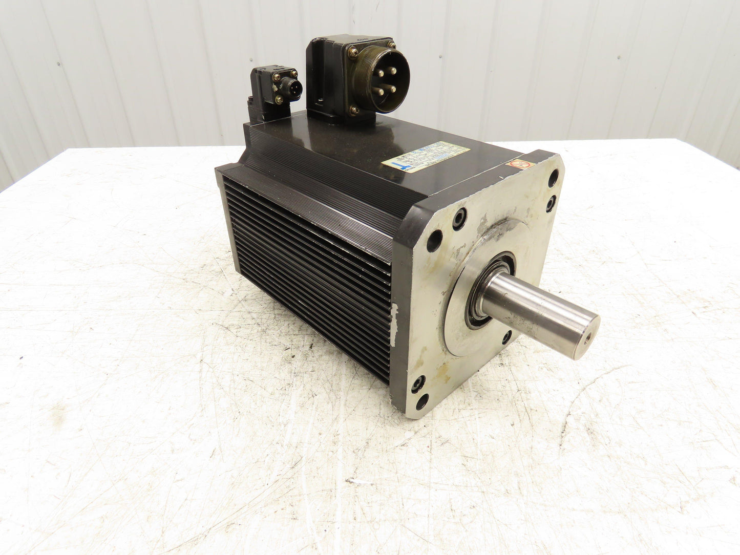 Okuma BL-MP300J-30S AC Servo Motor 5.1kW 3000 RPM 120V 3PH Encoder ER-JF-7200D