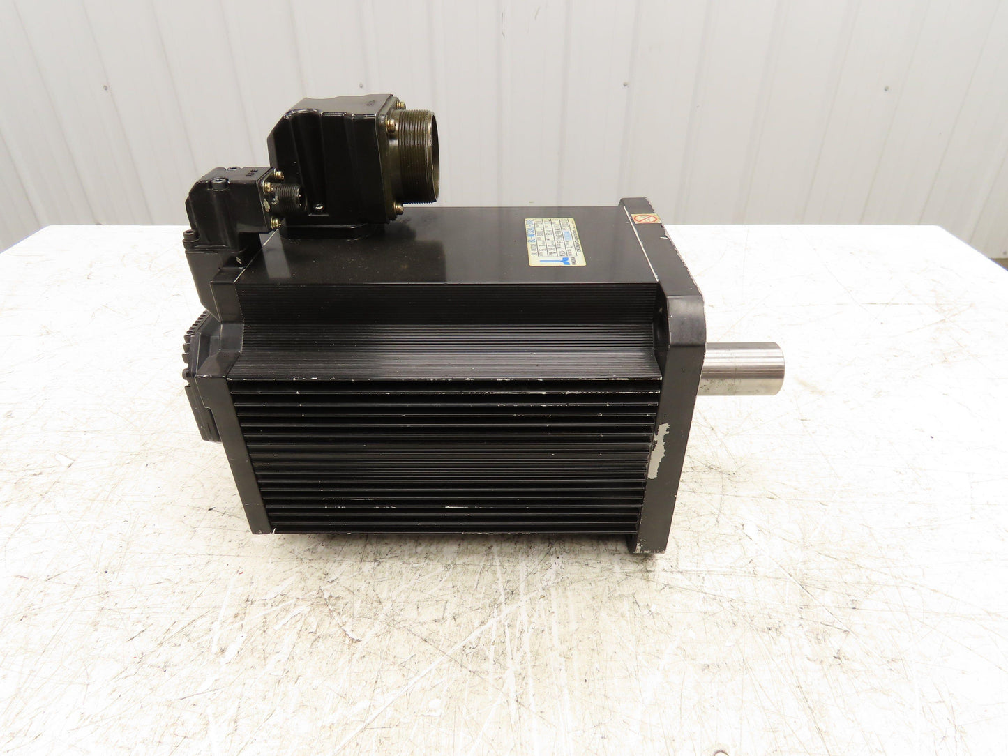 Okuma BL-MP300J-30S AC Servo Motor 5.1kW 3000 RPM 120V 3PH Encoder ER-JF-7200D