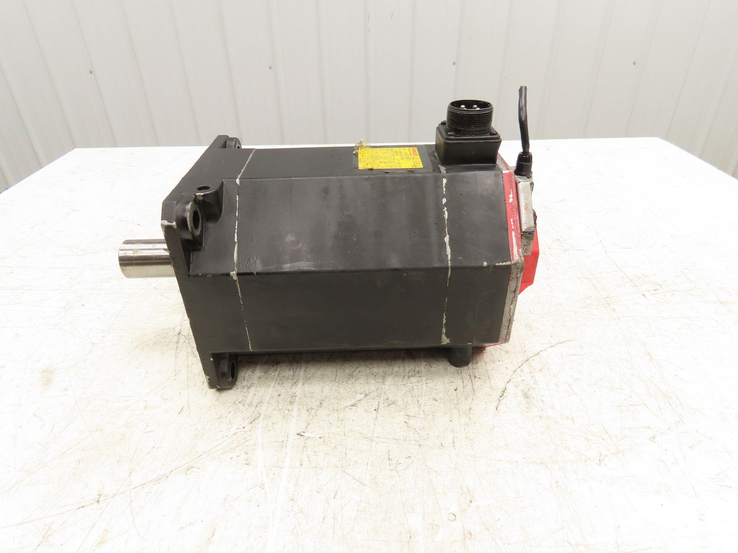 Fanuc A06B-0247-B100 AC Servo Motor 4kW 230V 3000 RPM 3PH Encoder A860-2000-T301