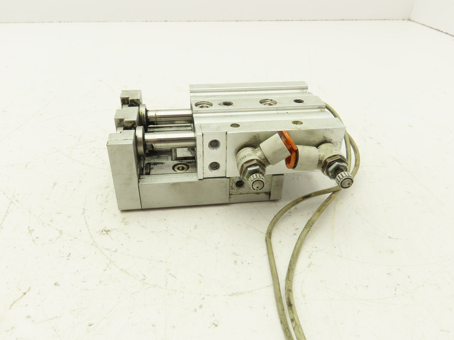 SMC MXS20TN-30B Pneumatic Air Slide Table Guide Cylinder 30mm Stroke