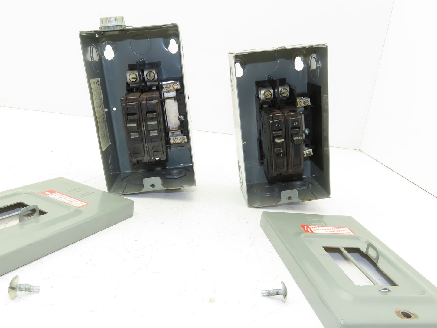 Square D Q02L30S Circuit Breaker Enclosure 30A 120/240V Lot of 2