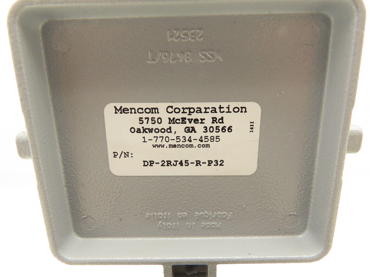 Mencom DP-2RJ45-R-P32 PLC Panel Interface Connector 120V Outlets RJ45 Ethernet