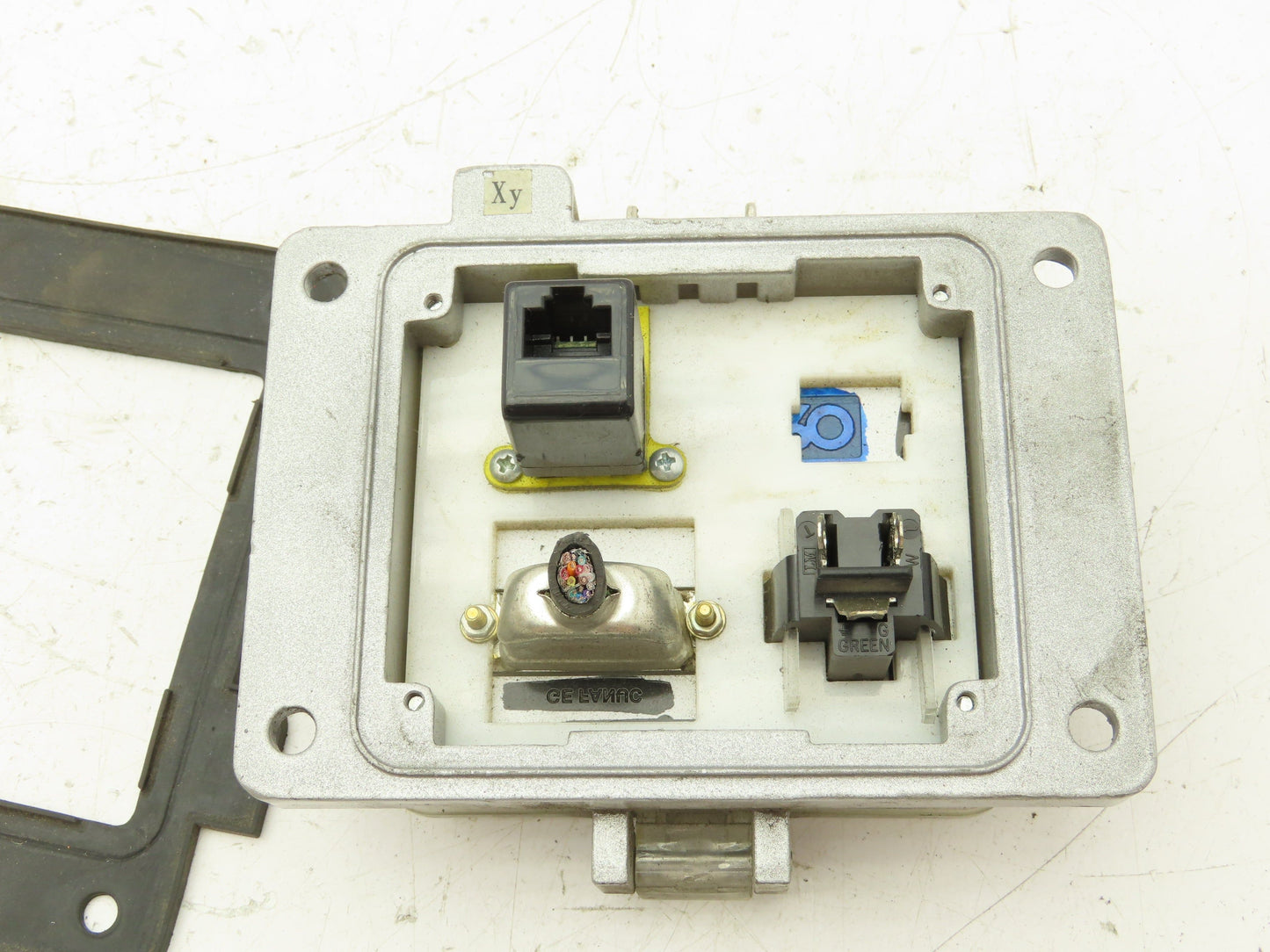 GracePort P-G2R2-K3R0-U293 Data Interface Connector Outlet Housing Mount