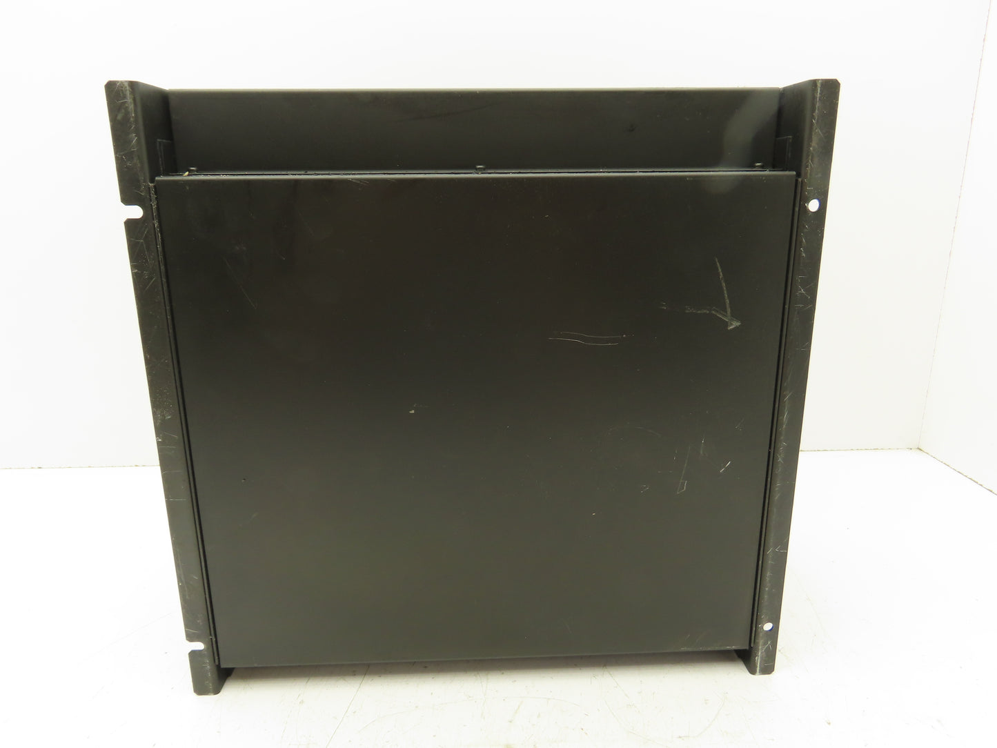 Okuma E7191-855-021 PLC 10-Slot Rack Chassis w/Motherboard 1911-2003