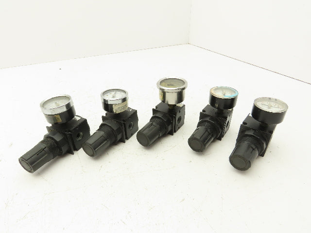 Watts R35-02CG Pneumatic Regulator w/Gauge 300 PSI Lot of 5