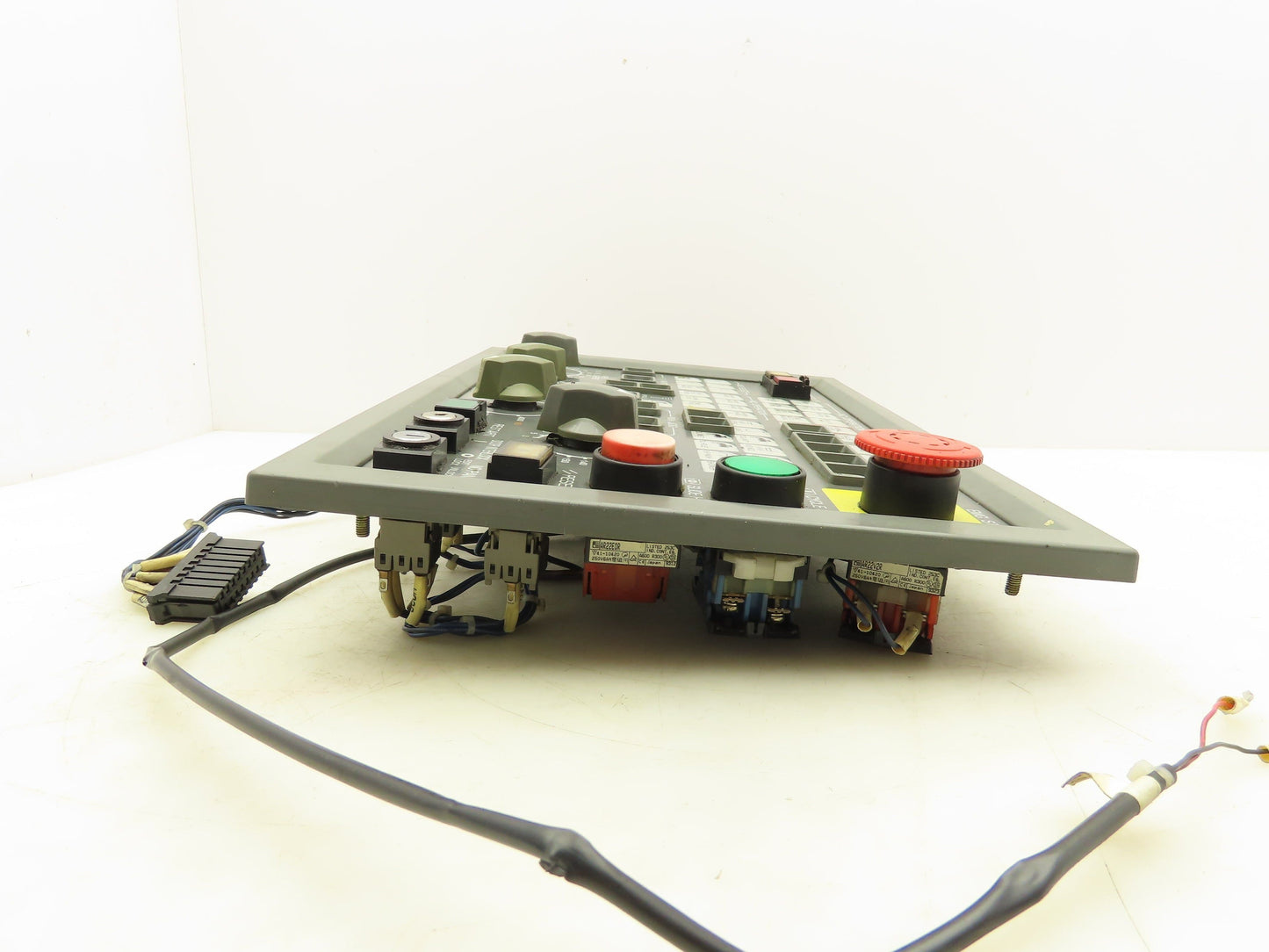 Okuma E0105-566-103-2 HMI Operator Control Panel