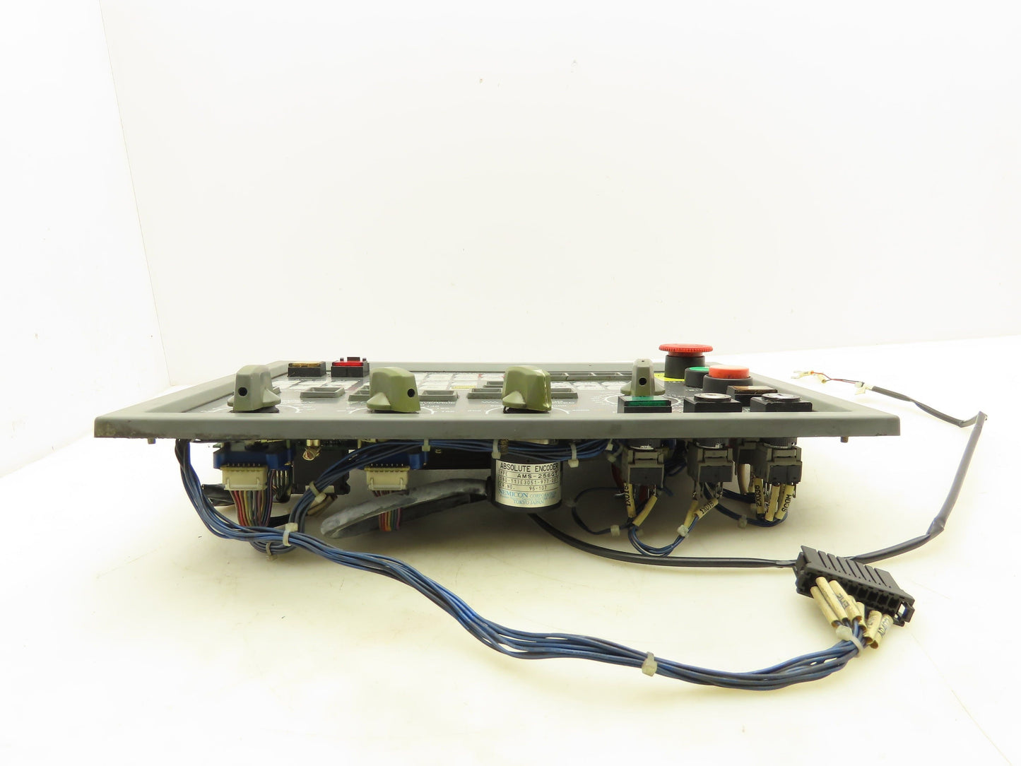 Okuma E0105-566-103-2 HMI Operator Control Panel