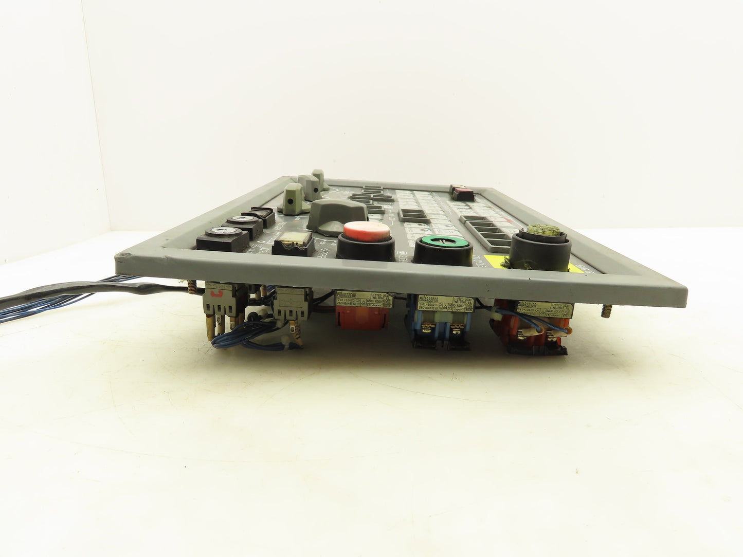 Okuma MPN7000 M-S CNC Lathe Operator Control Panel E0105-566-103-2