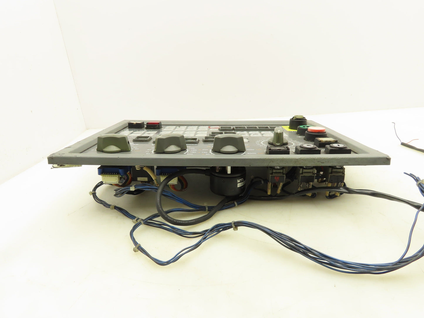 Okuma MPN7000 M-S CNC Lathe Operator Control Panel E0105-566-103-2