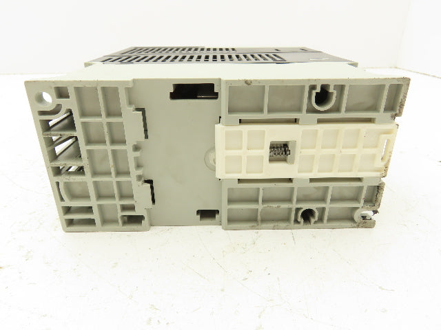 Allen Bradley 25B-B2P5N104 PowerFlex 525 VFD AC Drive 0.4kW 0.5HP 3PH 240V 2.5A