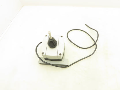 Allen Bradley 800F Toggle Switch 2-Way Spring Return 30mm Lever Operator