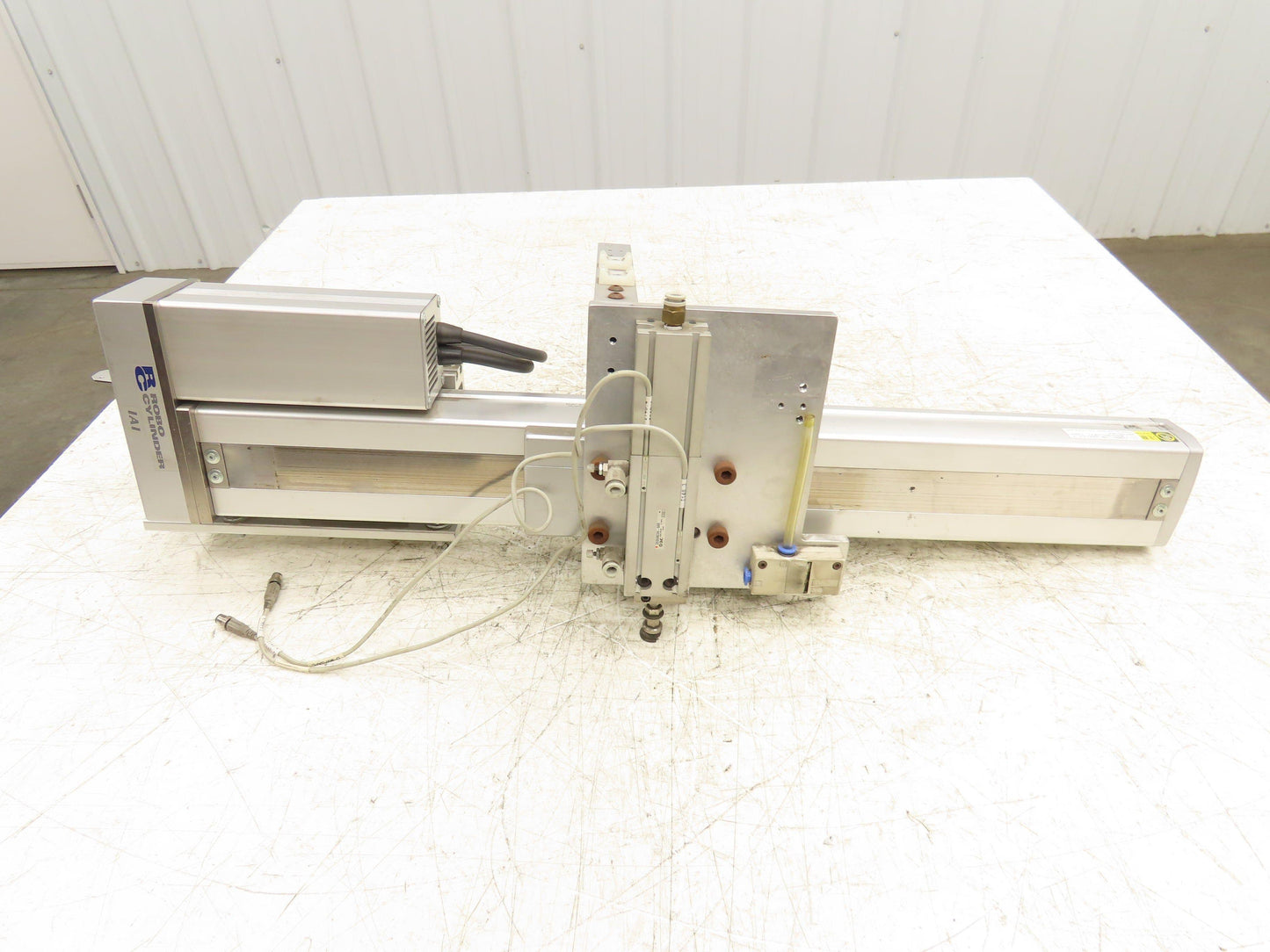 IAI RCS2-SS8R-I-100-20-400-T2 Robo Cylinder Incremental Linear Servo Actuator