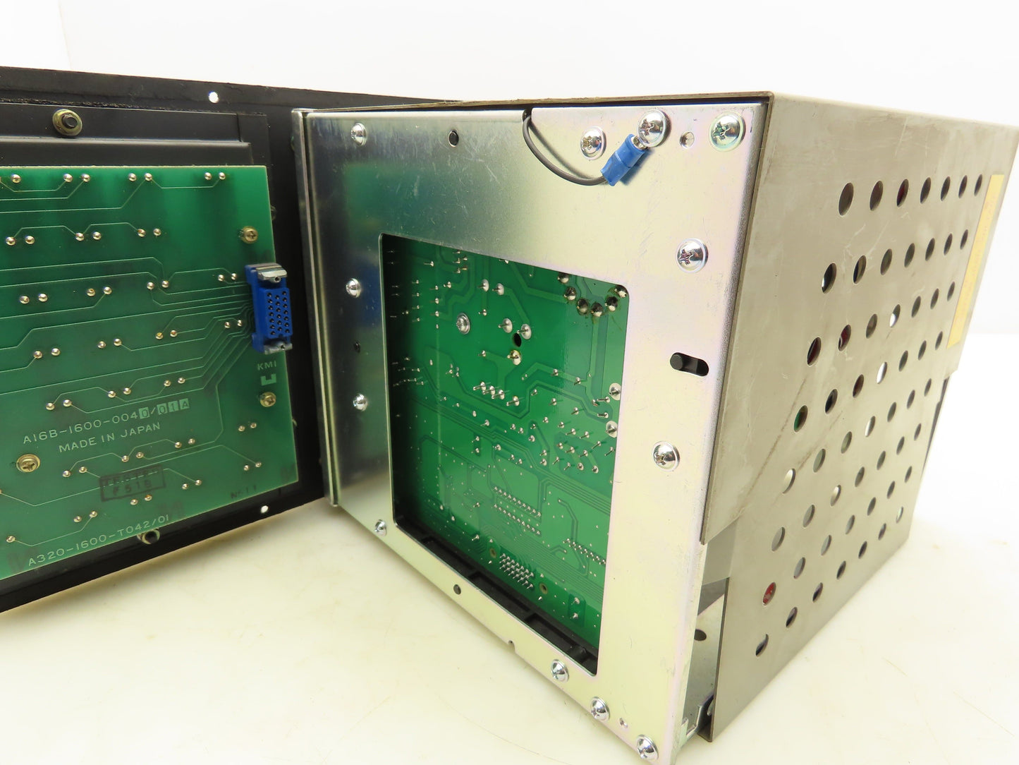 Fanuc A02B-0061-C001 HMI Operator Control Panel 9" Monitor A61L-0001-0092