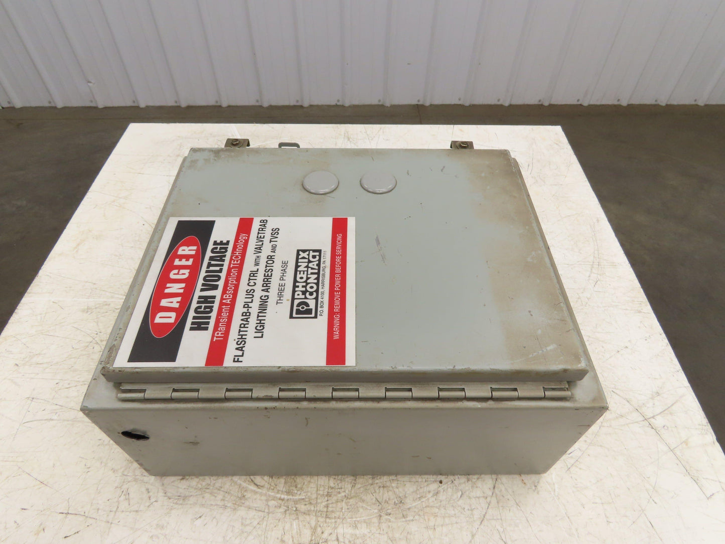 Phoenix Contact FLT-PLUS Flashtrab-Plus CTRL W/ Valvetrab Lighting Arrestor