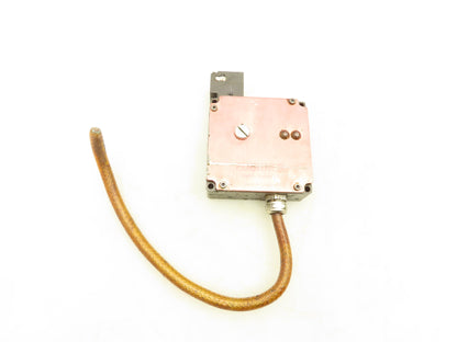 Euchner TZ1LC110PG-R Guard Lock Monitoring Safety Switch 10A 250V