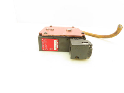 Euchner TZ1LC110PG-R Guard Lock Monitoring Safety Switch 10A 250V