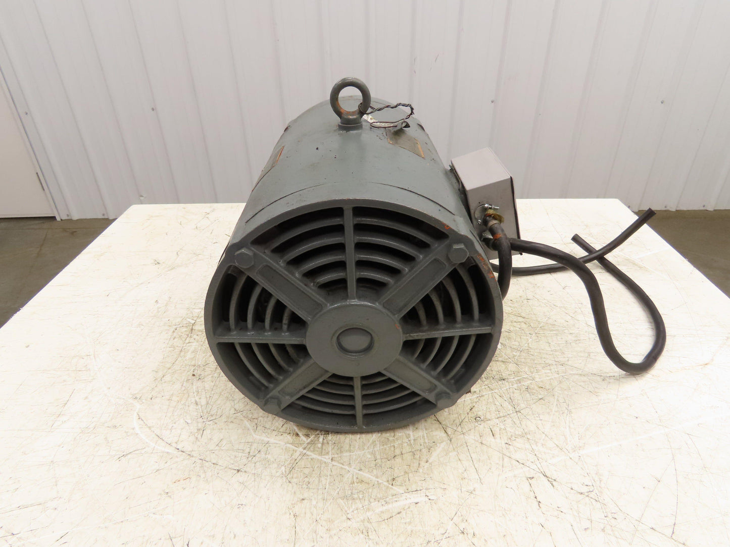 Fuji Electric MRA Metric AC Motor 18.5kw 25Hp 1755 RPM 220V 3PH IEC 160L Frame