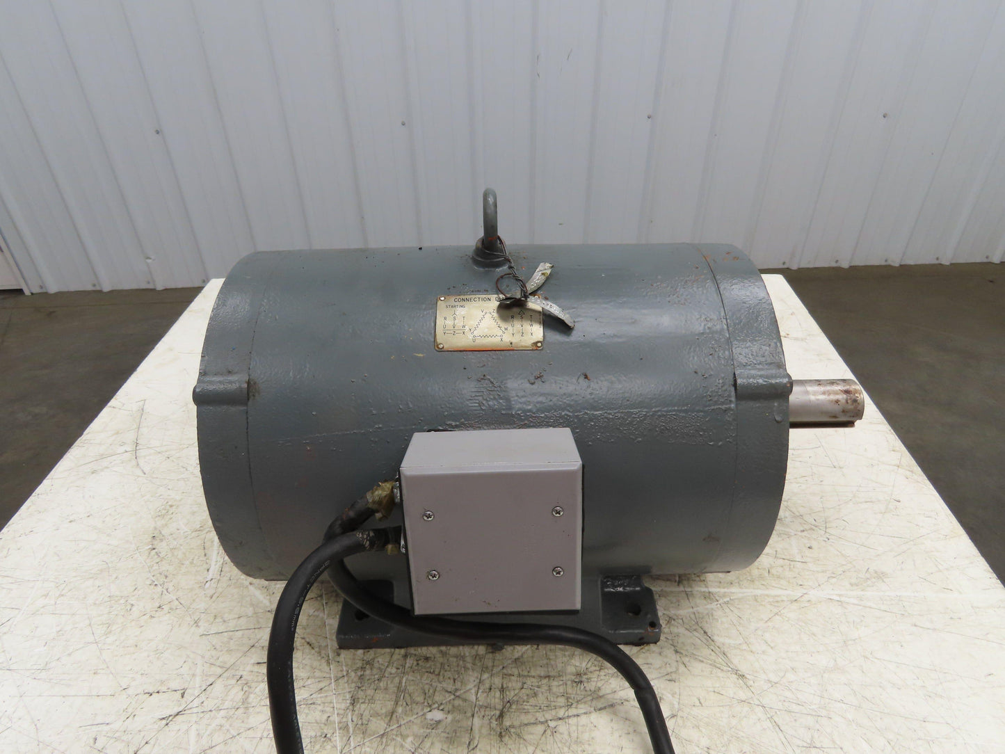 Fuji Electric MRA Metric AC Motor 18.5kw 25Hp 1755 RPM 220V 3PH IEC 160L Frame