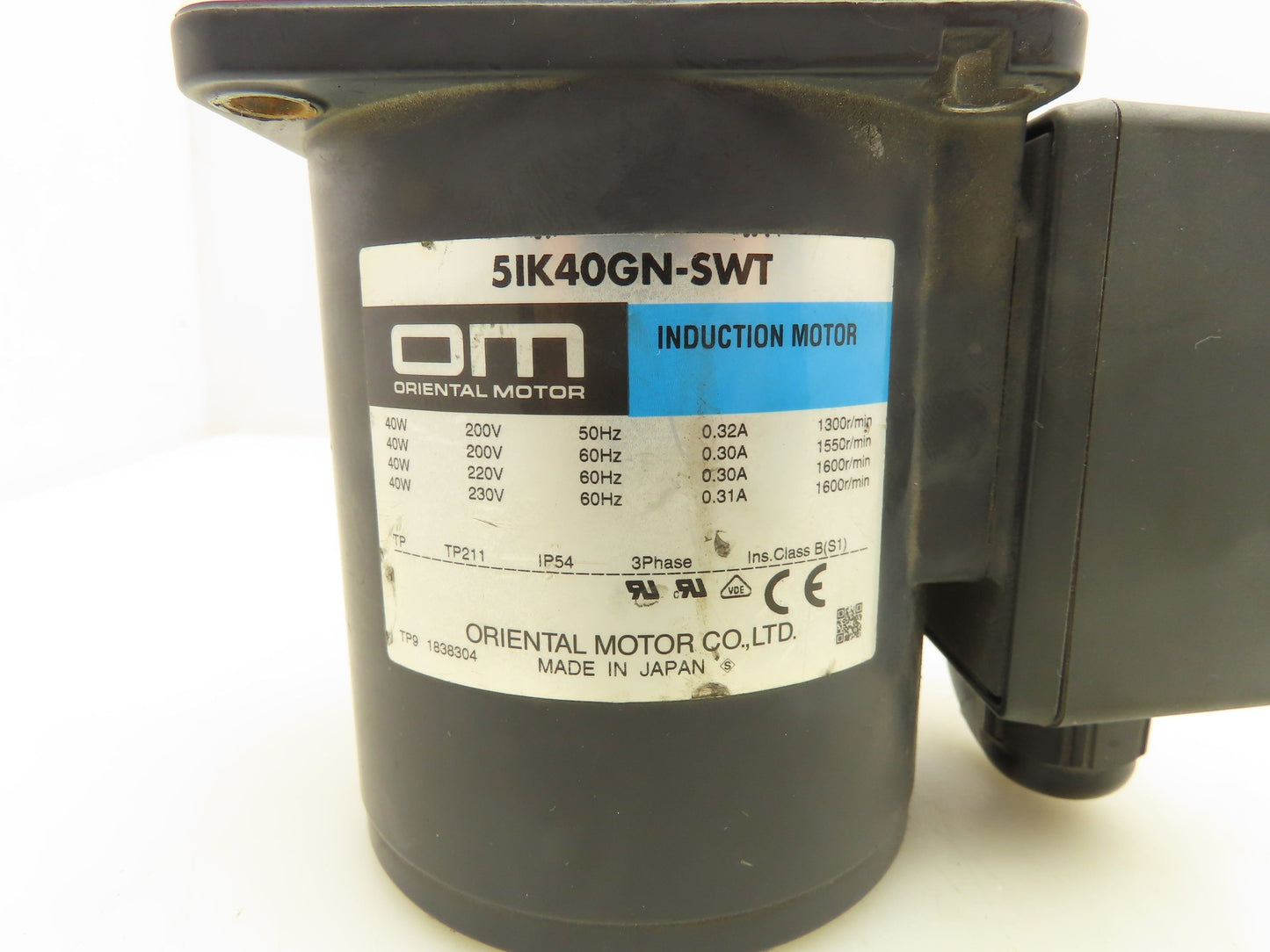Oriental 5IK40GN-SWT Induction Motor 40W 1600 RPM 200/220/230V 3PH Pinion Shaft
