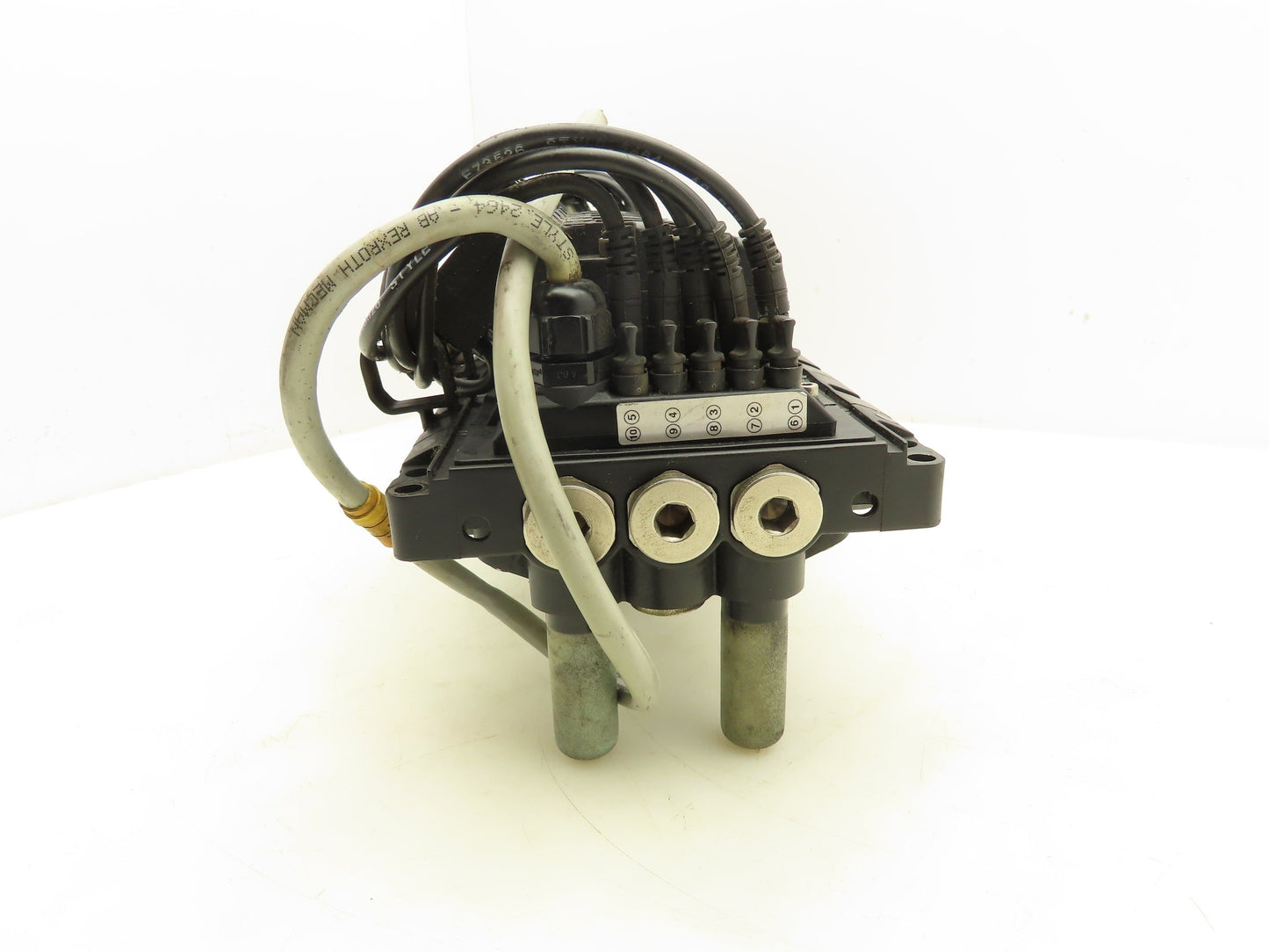 Mecman 07931 Pneumatic Directional Solenoid Valve 8-Station Manifold 24V 5/2