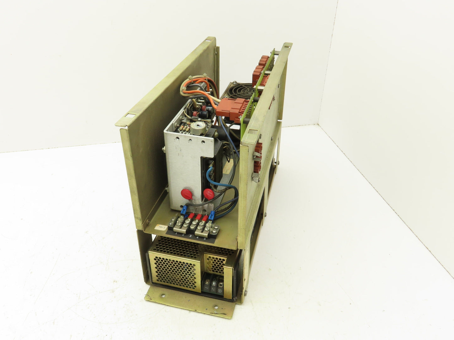 Cincinnati Milacron 3-424-1945A PLC Power Supply Assembly 115/230V In 12/24V Out