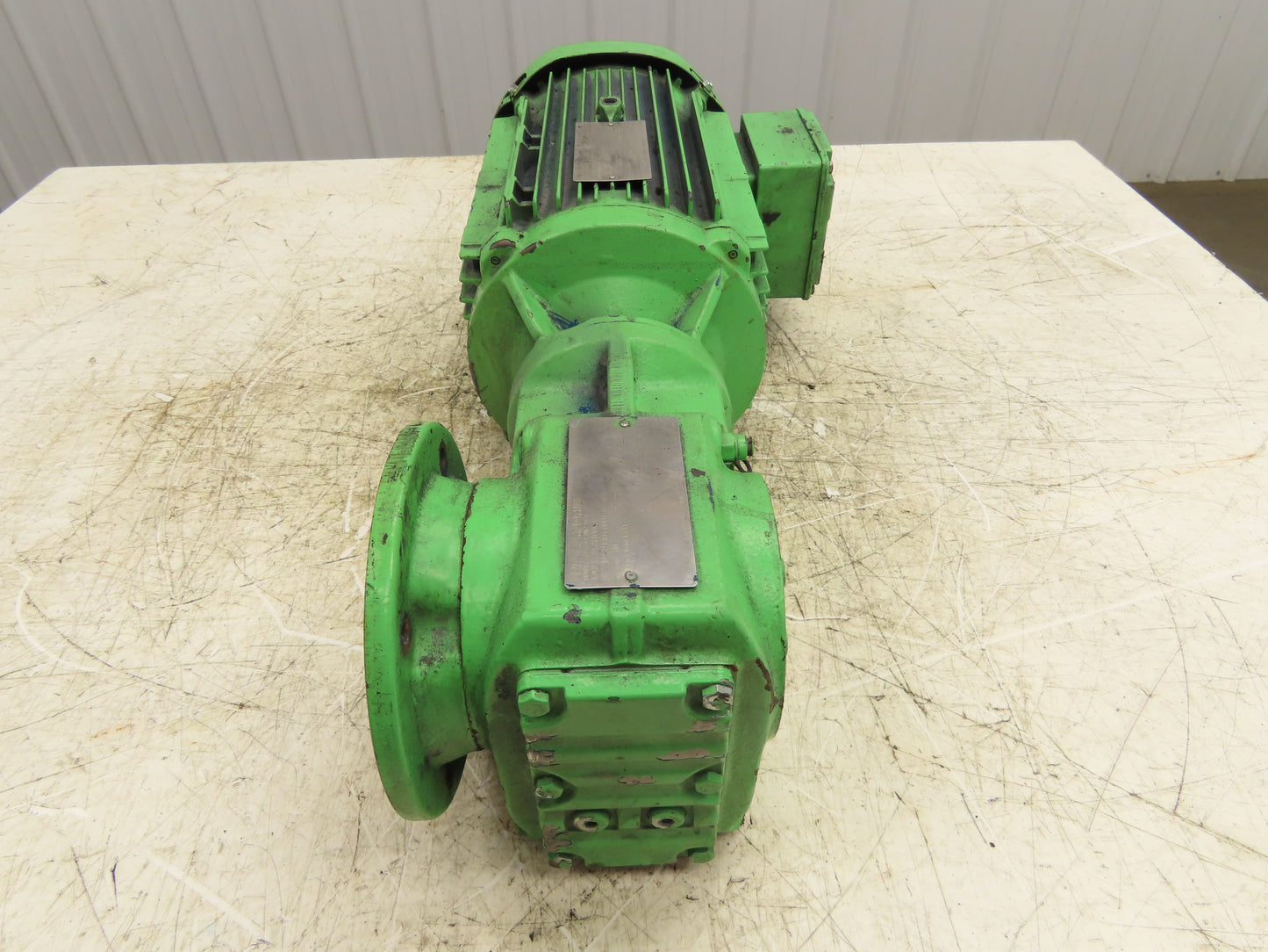 Sew Eurodrive KAF37 DRN100L4 Gearmotor 260 RPM 3Hp 230/460V 1-1/4" Output Shaft