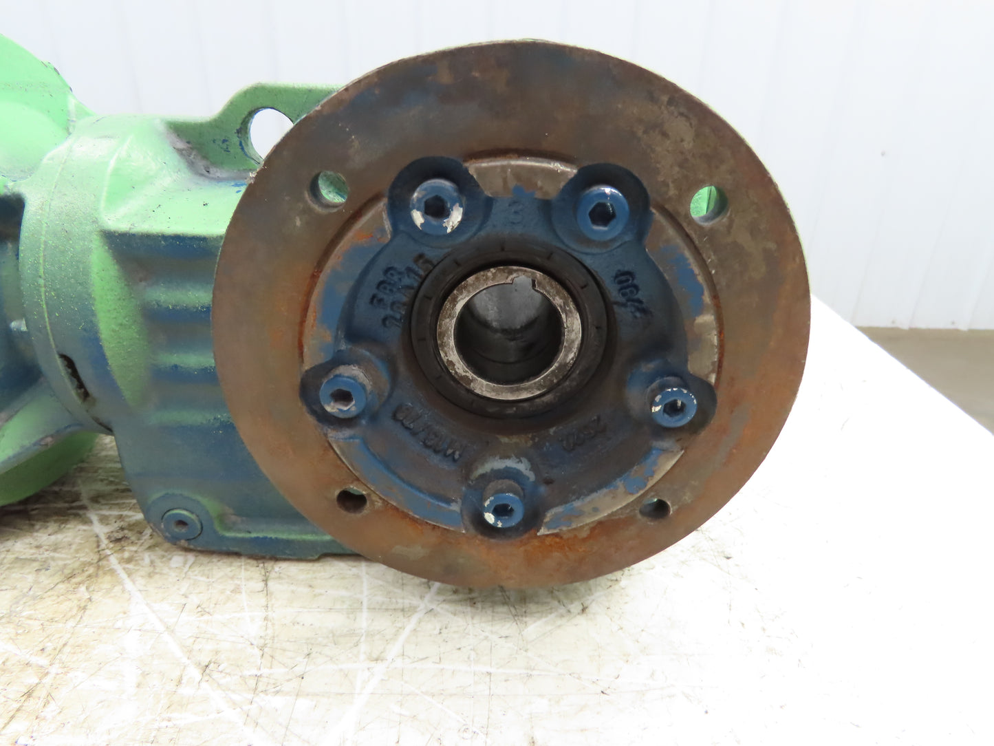 Sew Eurodrive KAF37 DRN100L4 Gearmotor 260 RPM 3Hp 230/460V 1-1/4" Output Shaft