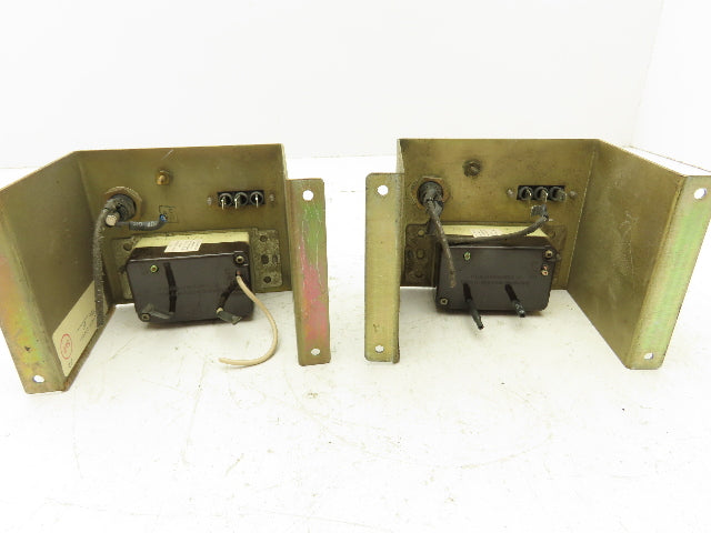 Cincinnati Milacron Leviton 3-424-1944AA Circuit Interrupter Assembly Lot of 2