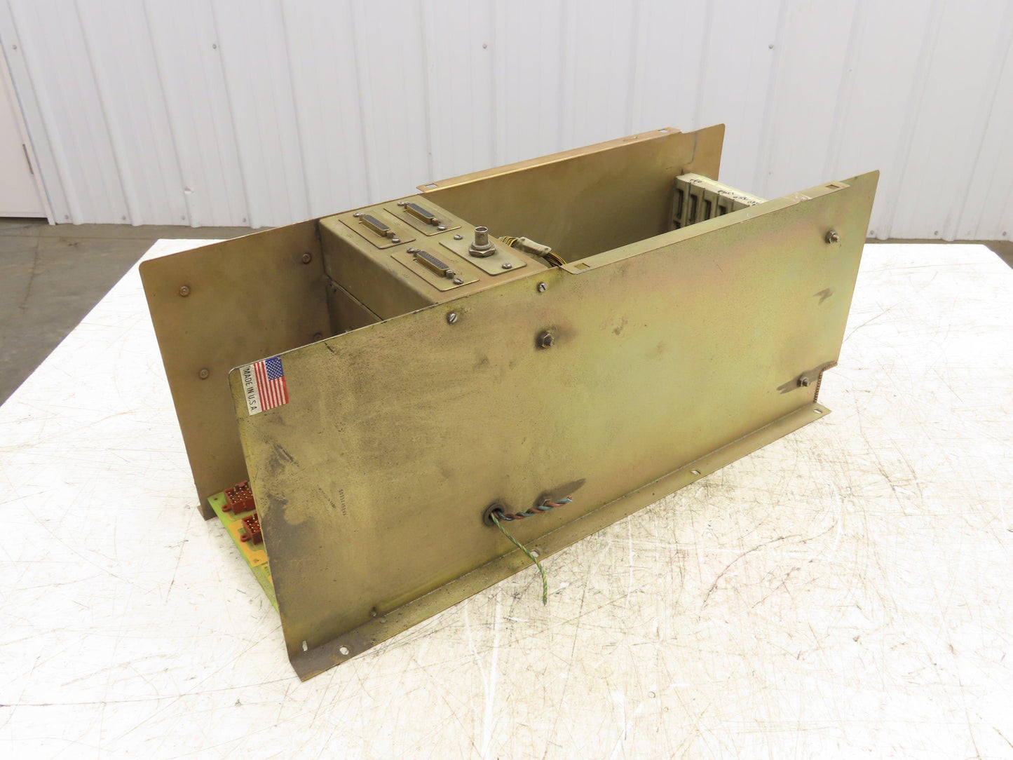 Cincinnati Milacron 3-424-1942A PLC Chassis Rack Unit Motherboard 3-531-4231A