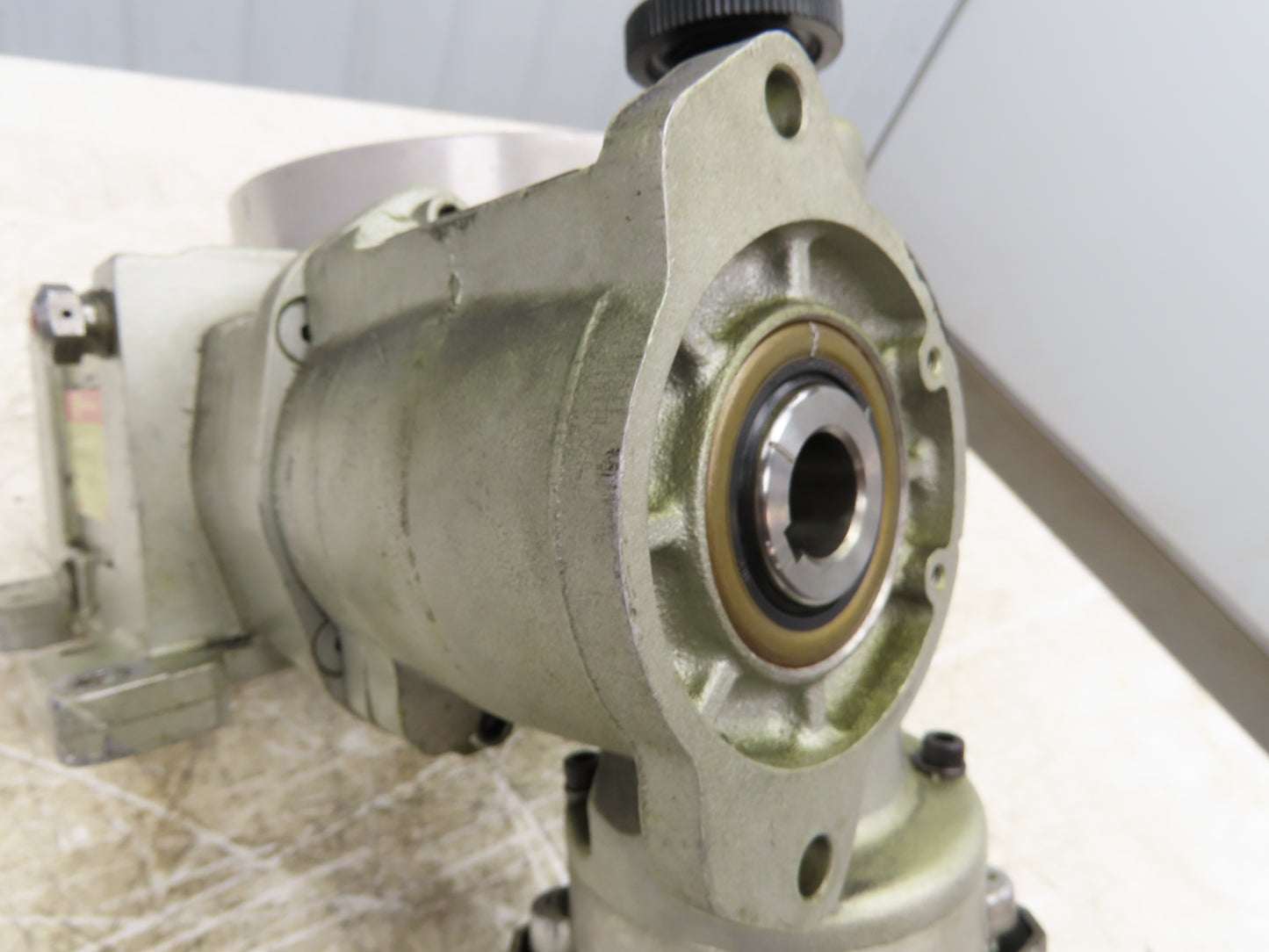 Destaco 601RDM4H24-330 Rotary Index Drive Table 4-Stop Positioner 460V Gearmotor