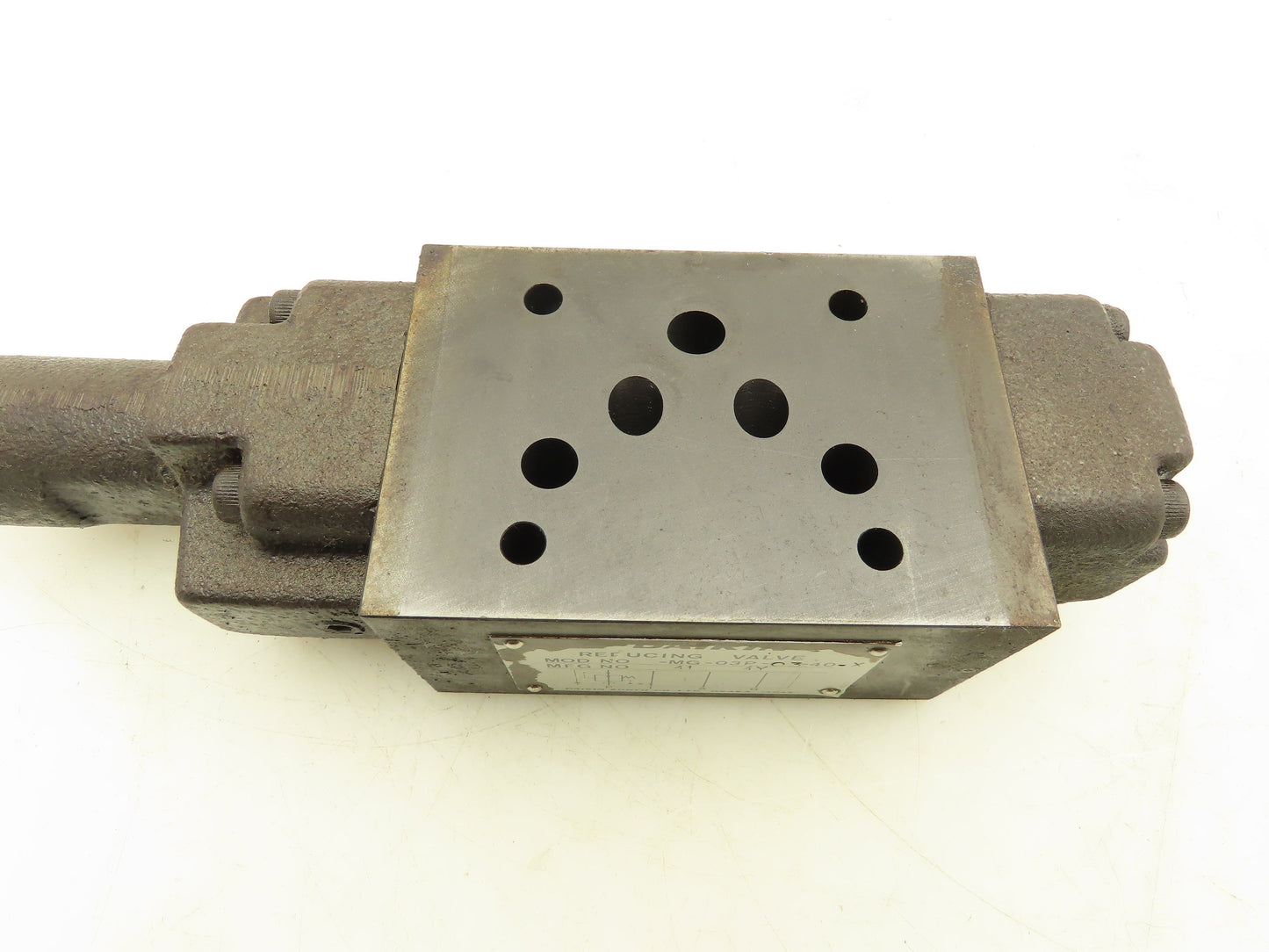 Daikin Kogyo MG-03P-03-40-X Hydraulic Reducing Sandwich Valve