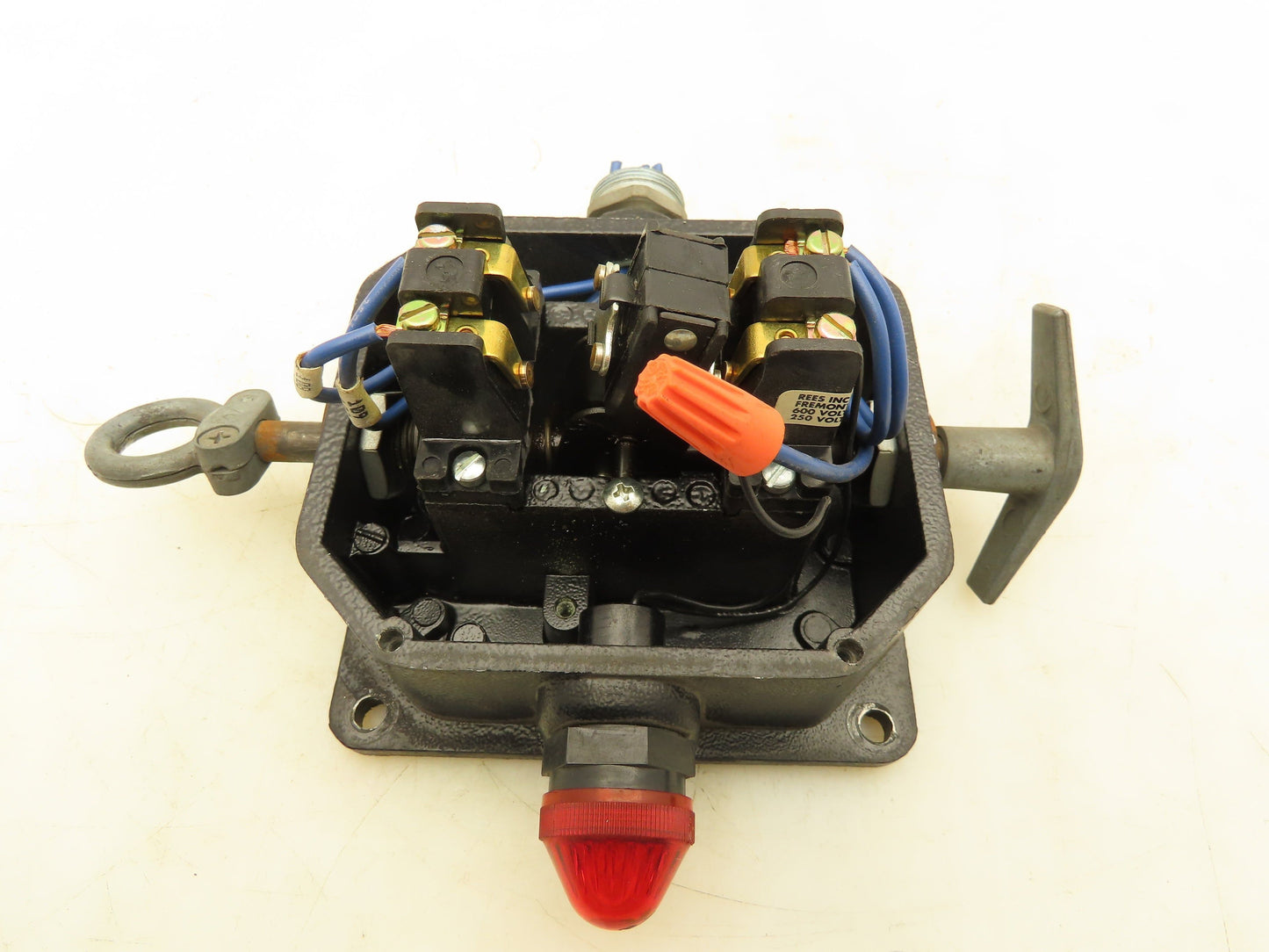 REES 04944-000 Cable Operated Safety Pull Switch 1NO/1NC 15Lb 600V