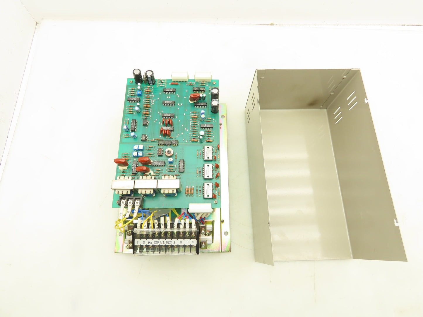 Shinko C-2000MA11-5 Motolock Servo Drive Unit 3PH 24V 200/220V