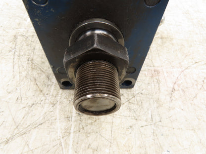 Rexroth CDT4MF1 Hydraulic Cylinder 4" Bore 5" Stroke 2500 PSI Flange Mount