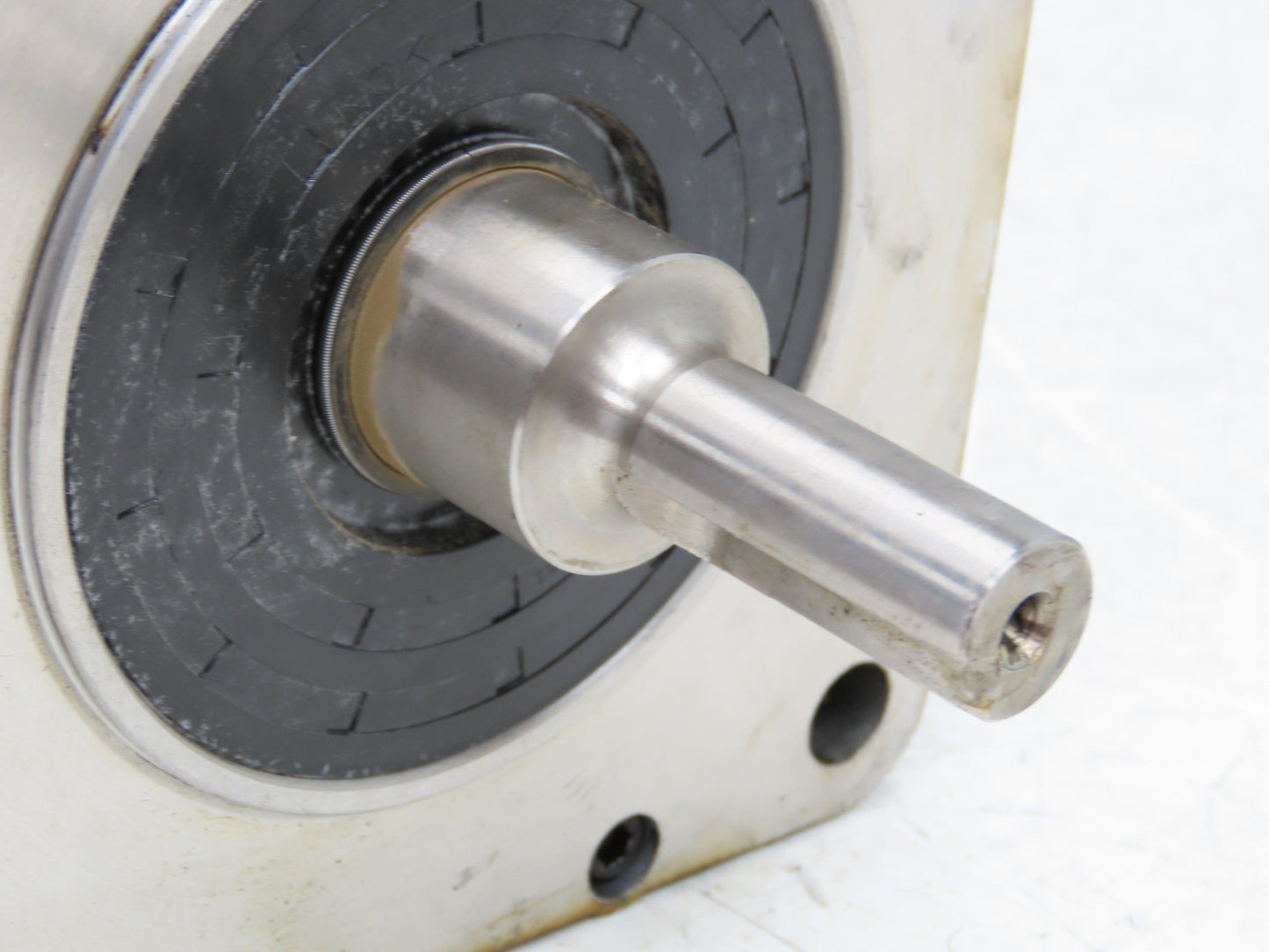 Fanuc A06B-0501-B201 AC Servo Motor 2000 RPM 144V 3PH Pulse Coder A209-0304-T111