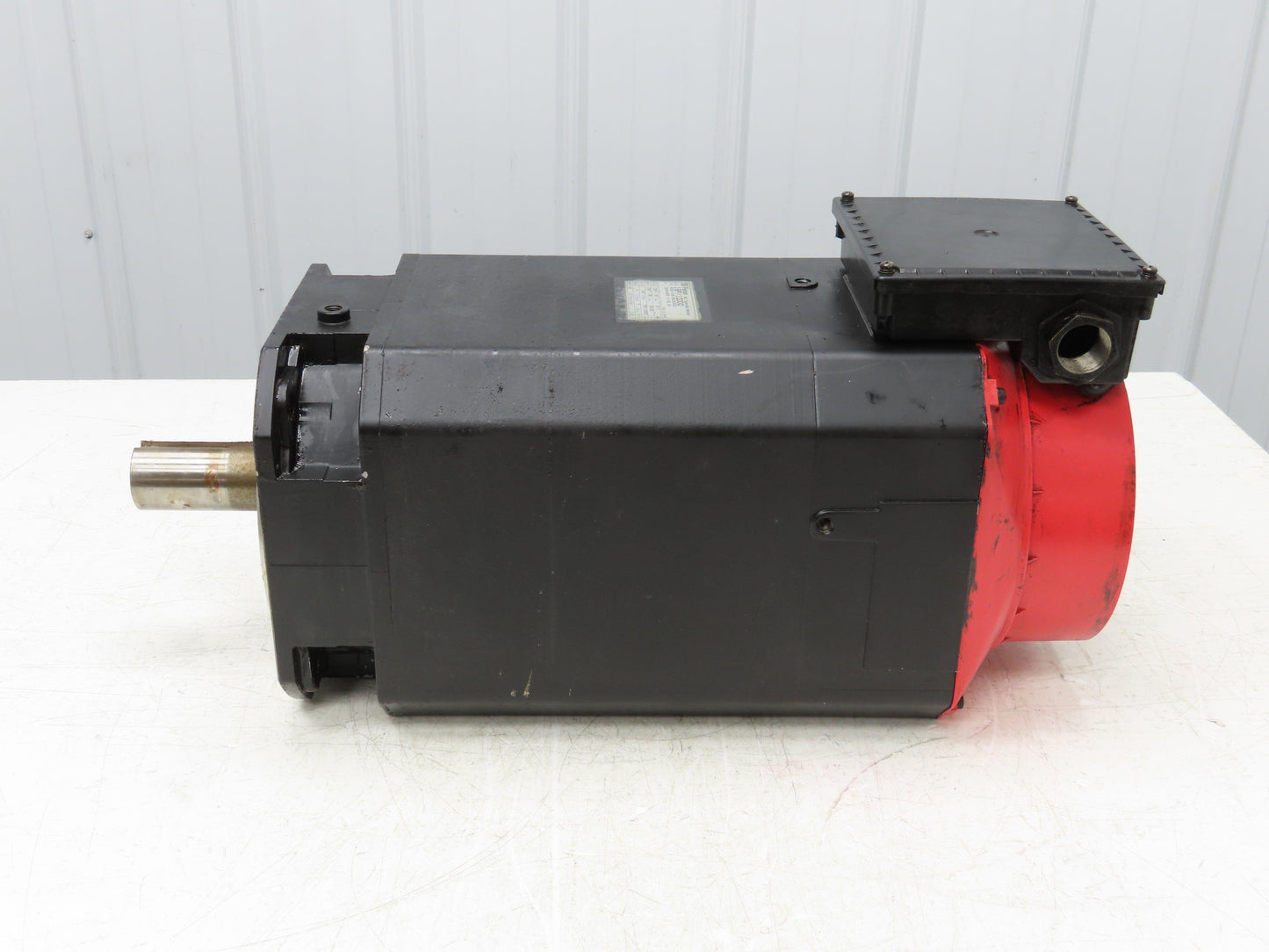 Fanuc A06B-0728-B920#3000 AC Servo Motor 200V 10000 RPM 3PH 4 Pole