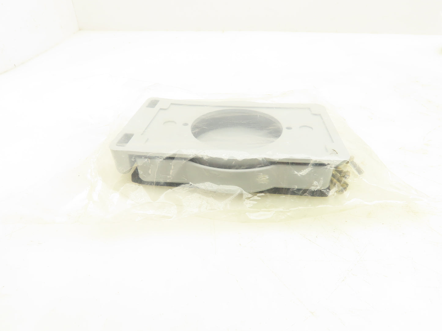 Kraloy WTL50 Single Gang Cover Twist Lock For 50A PVC